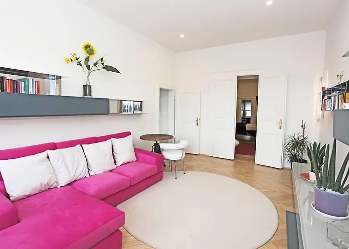 Stylish River-view Apartment