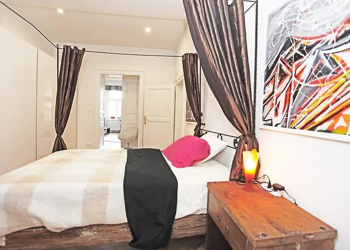 Apartamento Stylish River-view Praga