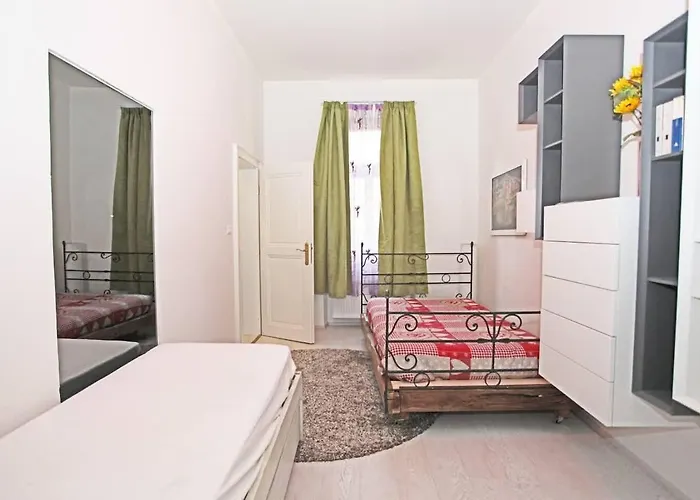 Stylish River-view Apartamento Praga